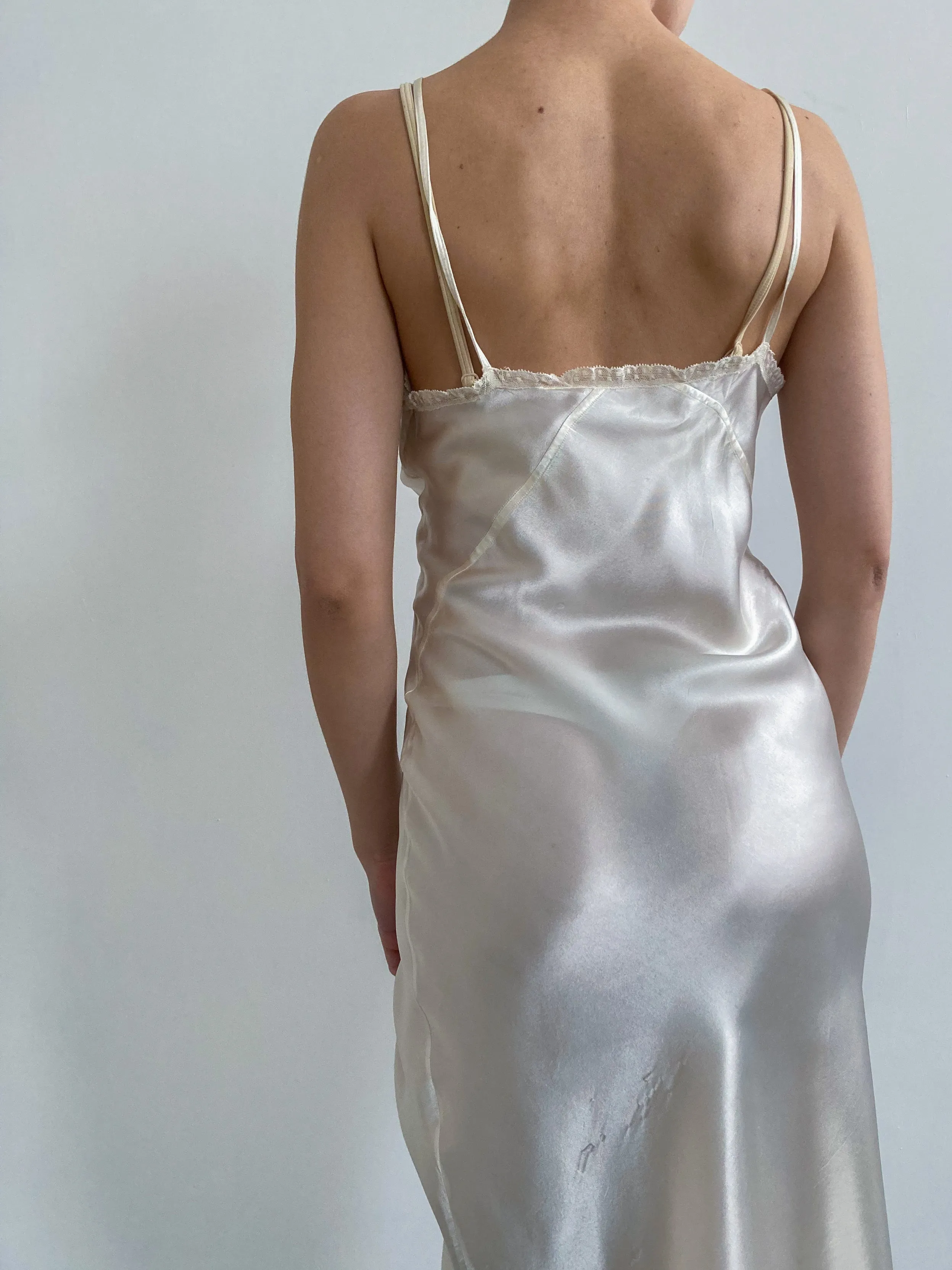 1930s Ivory Slip with Blue Flower Detailing & Spaghetti Straps Size S/M