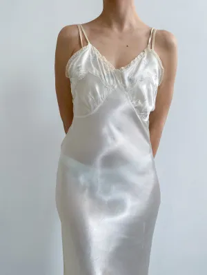 1930s Ivory Slip with Blue Flower Detailing & Spaghetti Straps Size S/M