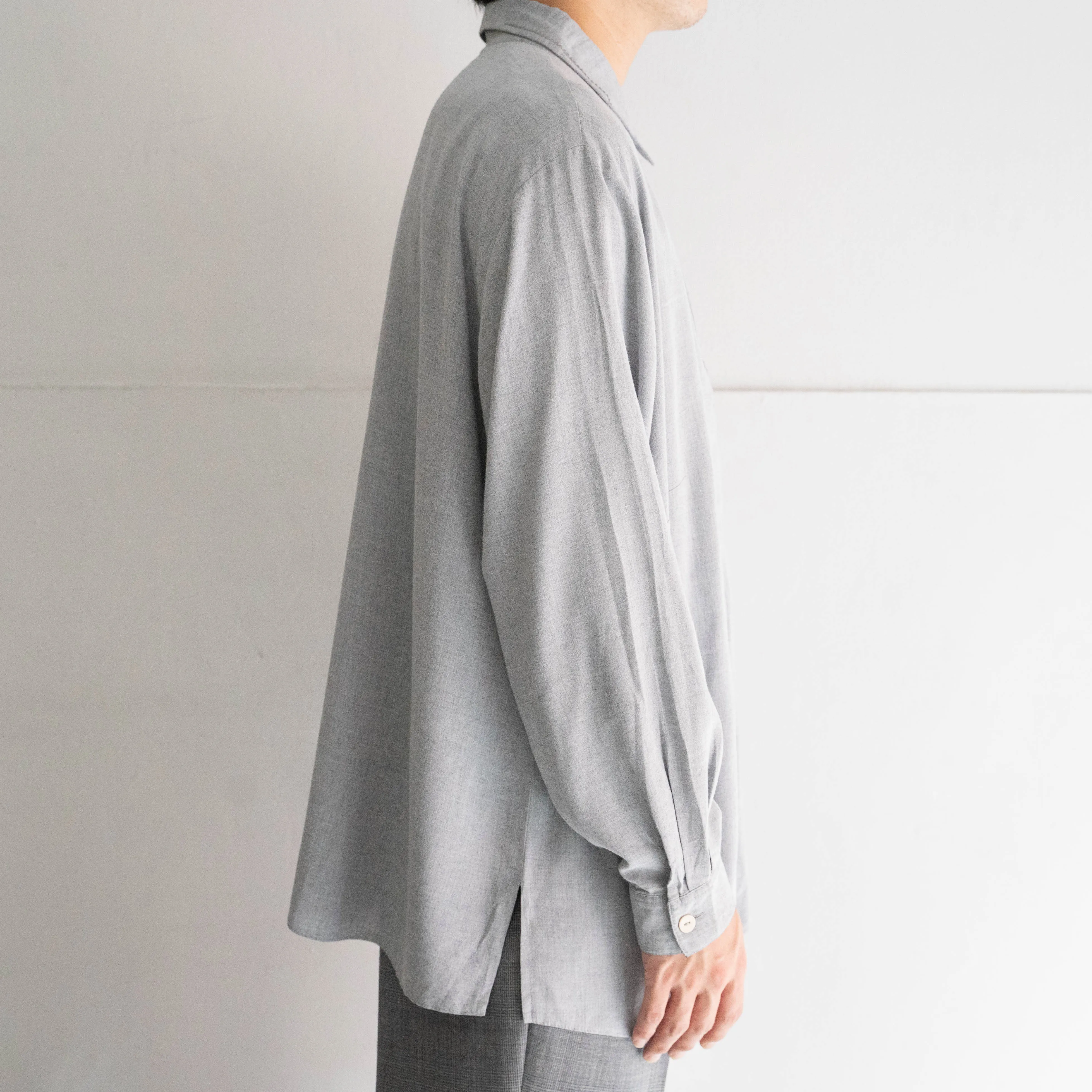 around 1990s gray color rayon? × poly tyrolean shirt