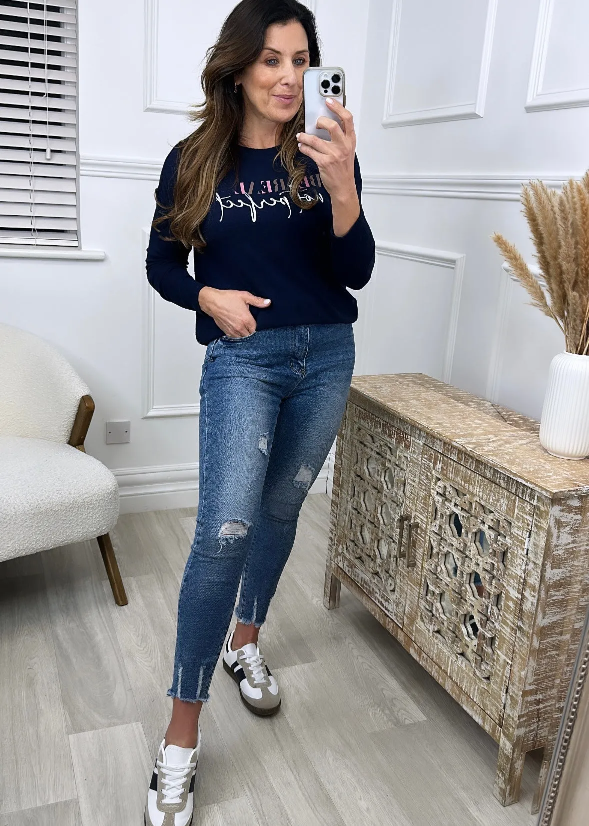 Aviva Navy BE REAL Pullover