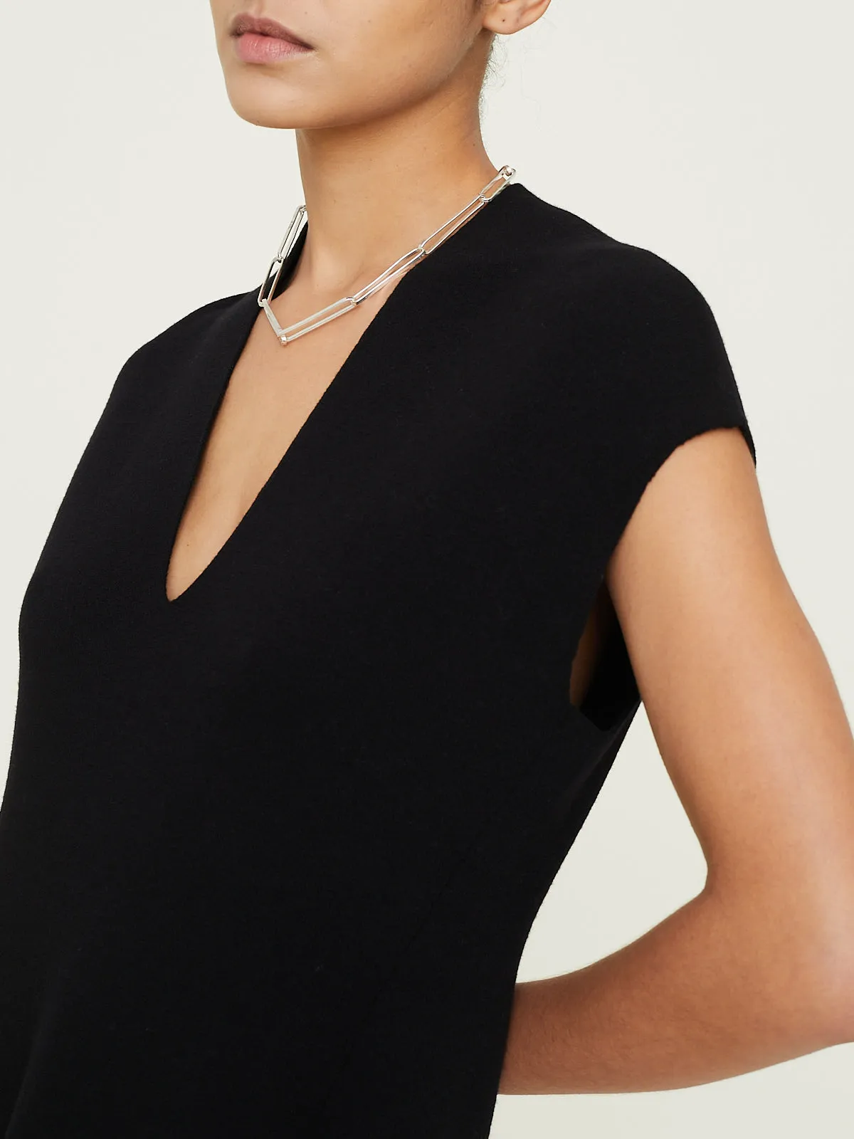 Forma Sleeveless Dress in Black