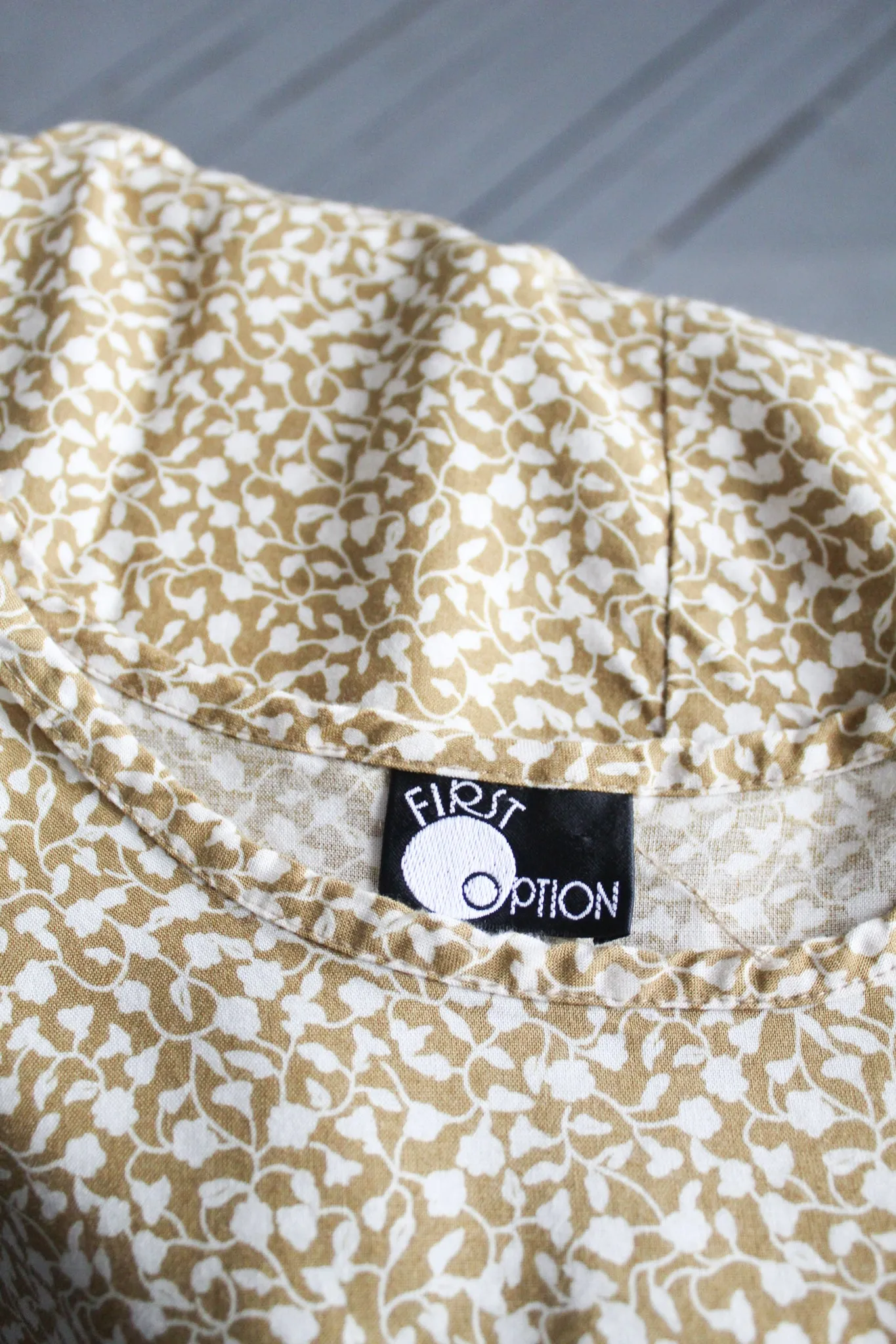 golden vines tee