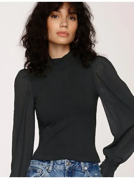 HEARTLOOM – Cecile Knit