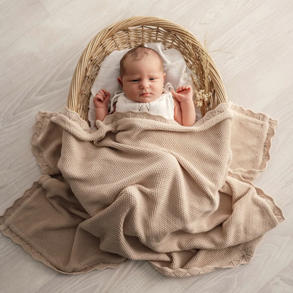 Heirloom Blanket | Scalloped Edge - Latte