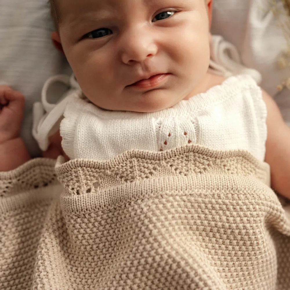 Heirloom Blanket | Scalloped Edge - Latte