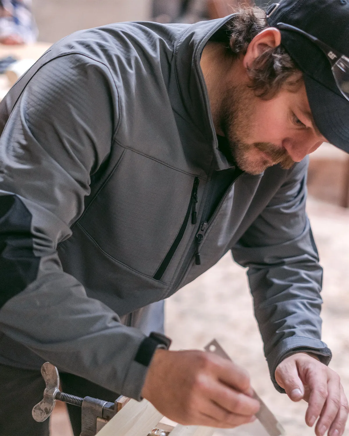 MEN'S GRID FLEECE SOFTSHELL WORK JACKET