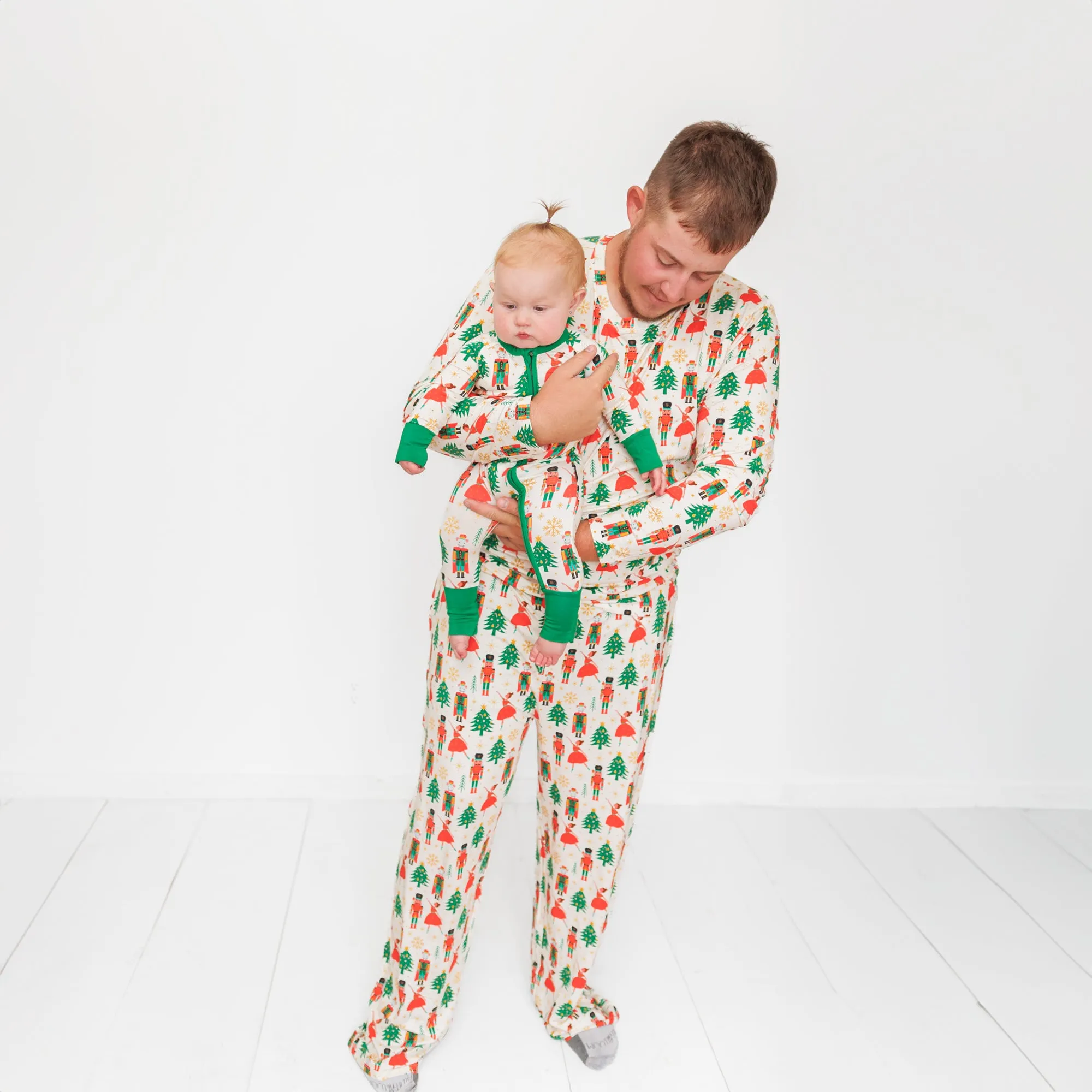 MEN'S PAJAMA SET- Nutcracker