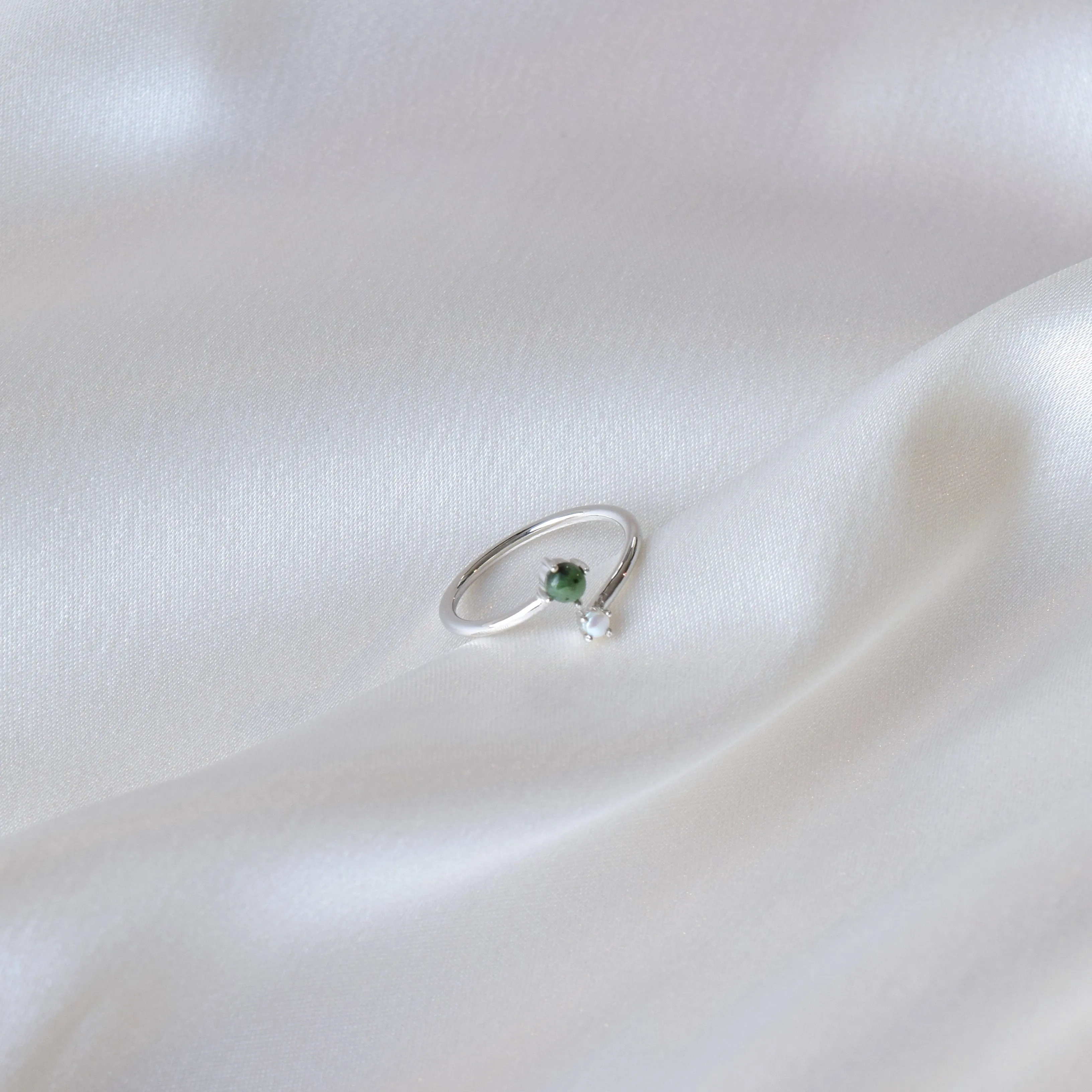Silver Jade and Pearl Ring - Lune