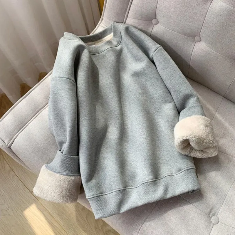 Winter Thick Women Sweatshirt Warm Fashion Simple O Neck Casual Pullover Top Loose Furry Lining Pullover Student Sweatshirt