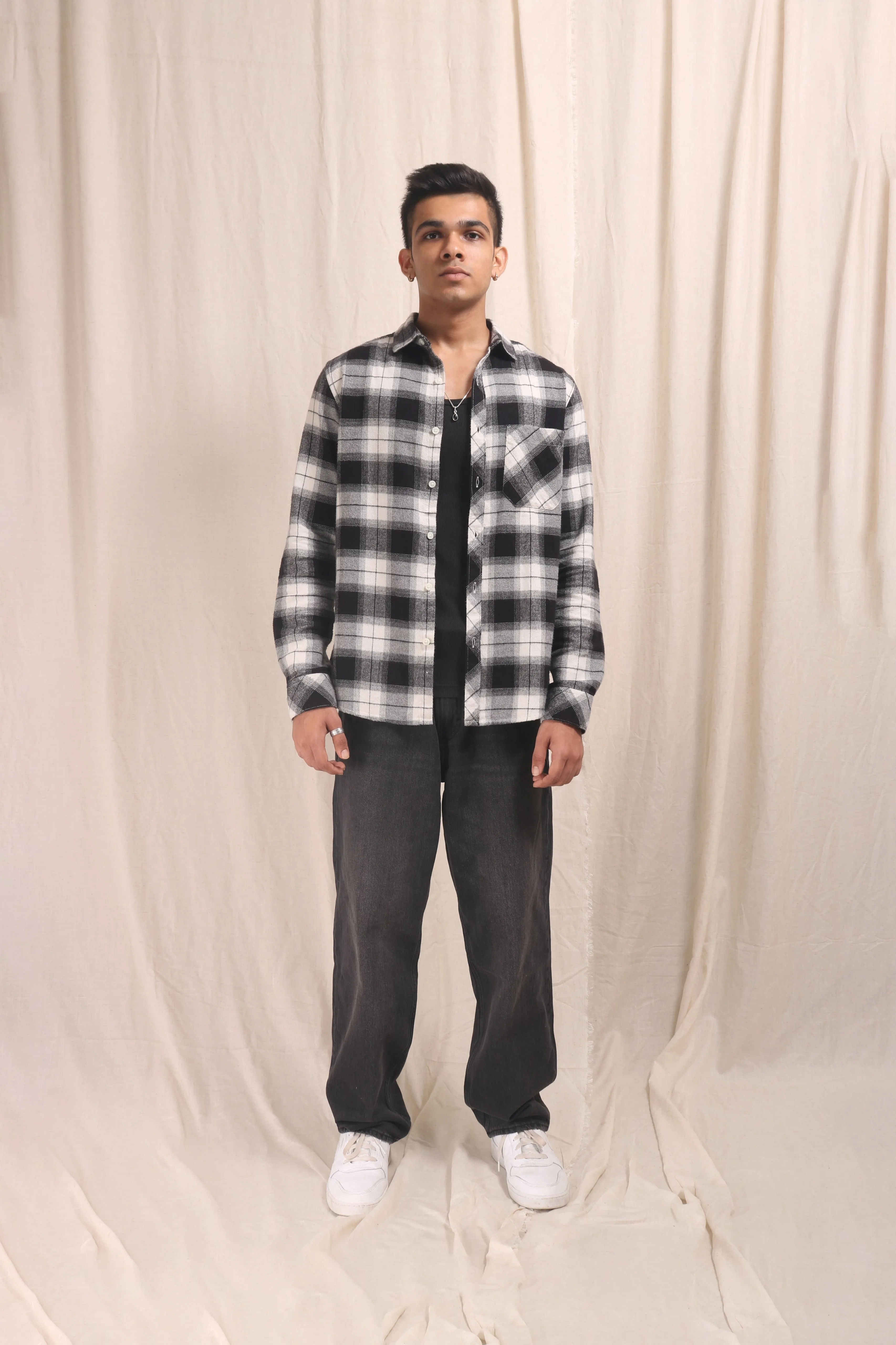 XKIND BLACK FLANNEL CHECKS REGULAR FIT SHIRT